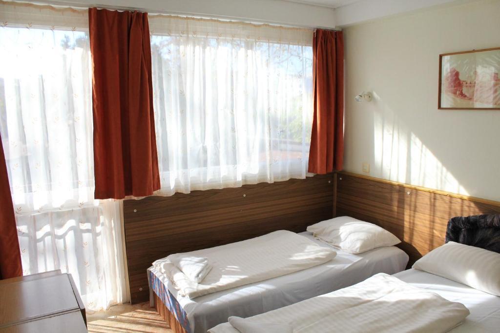 Hotel Rev Szallo Balaton Szántód Zimmer foto
